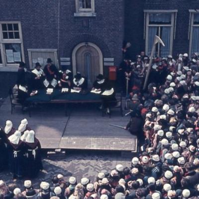 014 Het Plein Van Boven Gezien Kopie