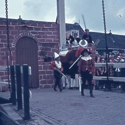 022 Voor De Poort Van Leiden Met Frans En Ebel Kopie