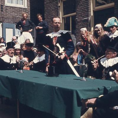 050 Burgemeester Van Hout Leidt De Raad Van Den Briel