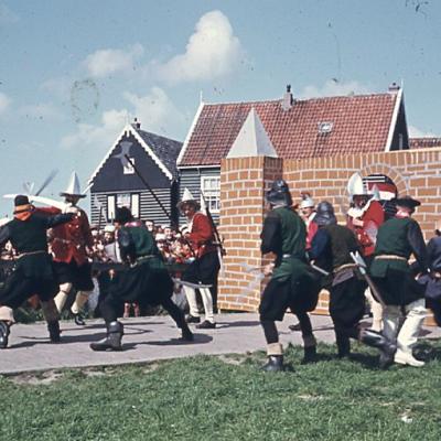 060 De Veldslag Begint