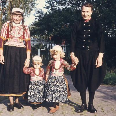 10 Jaap Van Altena En Jannetje Met Kinderen 15 08 1954