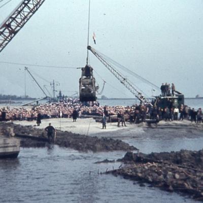 110 17 Oktober 1957 Het Gat Wordt Gesloten