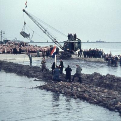 116 17 Oktober 1957 De Dijk Is Dicht