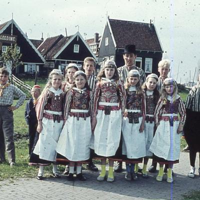 57 Optocht