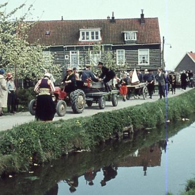 58 Optocht